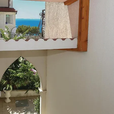 Split-podstrana * Podstrana