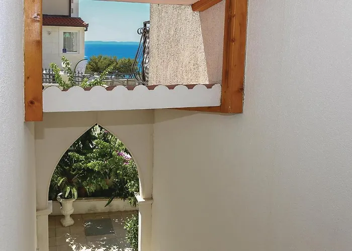 Split-podstrana * Podstrana