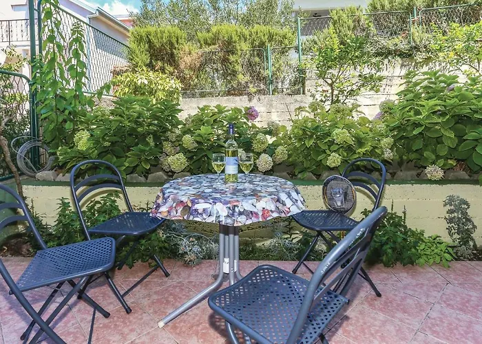 Split-podstrana شقة