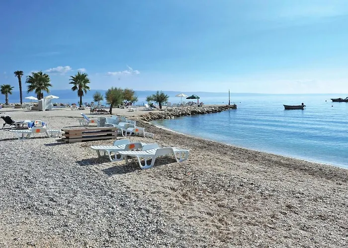 Split-podstrana * بودْسْتغانا